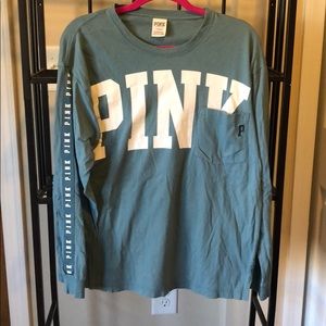 VS PINK long sleeve pocket tee